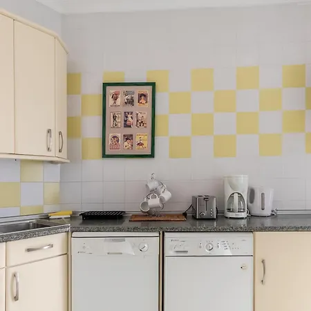 Apartment Aston - Amplio Y Sereno A Pocos Metros Del Centro Bilbao